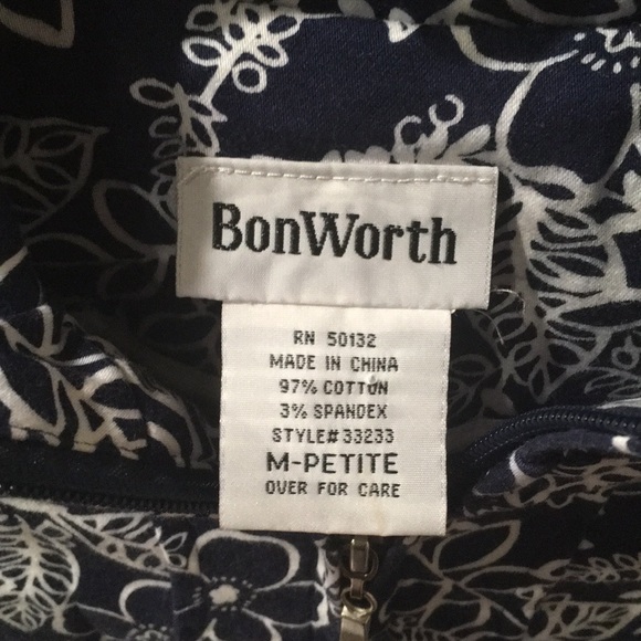 Pretty Pre-Owned Navy Blue and White Color Jacket With Zipper - Picture 5 of 5